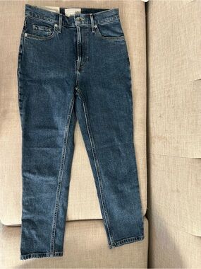 NWT Everlane Organic Cotton “The Cheeky Jean”